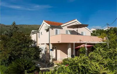 Zgrada u kojoj se nalazi apartman