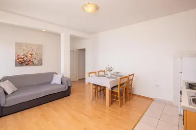 Kuhinja ili čajna kuhinja u objektu WavePoint Apartment