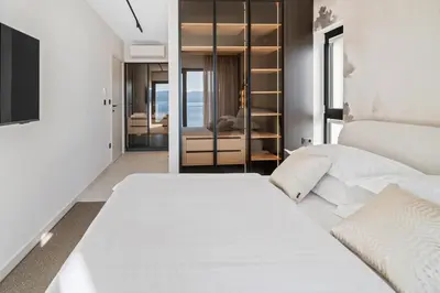 Krevet ili kreveti u jedinici u objektu Luxurious 5-Bedroom Villa 