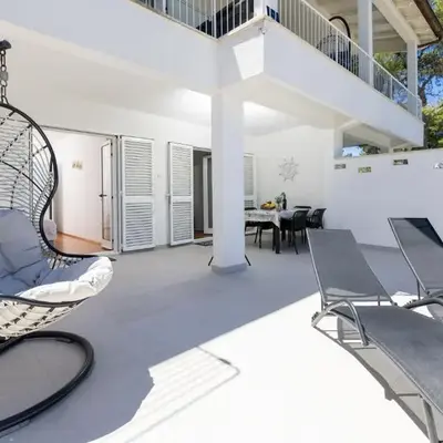 Apartments Dobronic