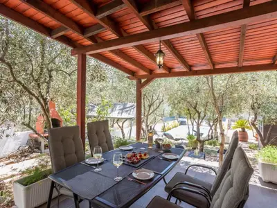 Vrt u objektu Holiday Home Komplex Oliva mit Pool und großem Garten by Interhome
