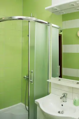 Kupaonica u objektu Apartment Moderne Ferienwohnung Bava by Interhome