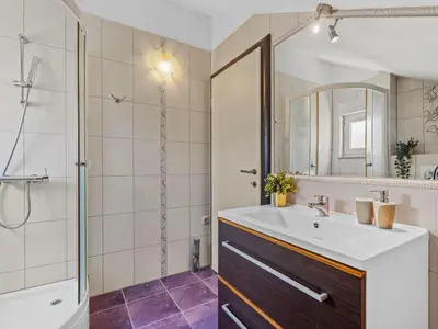 Tlocrt objekta Apartment Ferienappartement mit zwei Meerblick-Balkonen by Interhome