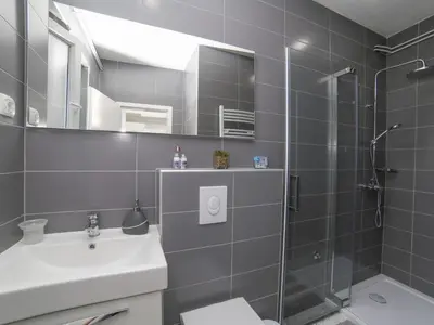 Kupaonica u objektu Apartment Komplett ausgestattete Wohnung für 7 Personen by Interhome