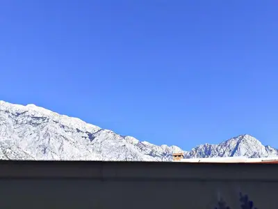 Pogled na planine ili pogled na planine iz apartmana