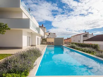 Bazen u objektu Holiday Home Ferienvilla Elena mit eigenem Pool by Interhome ili u blizini