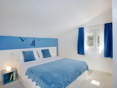 Krevet ili kreveti u jedinici u objektu Holiday Home Ferienvilla Elena mit eigenem Pool by Interhome