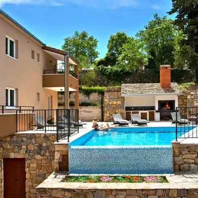 Holiday Home Villa Mosor mit beheiztem Salzwasserpool und Sauna by Interhome