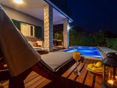 Bazen u objektu Holiday Home Haus in Stanići mit grünem Garten by Interhome ili u blizini