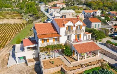 Zgrada u kojoj se nalazi apartman