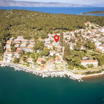 Awesome Apartment In Vrboska With Wifi