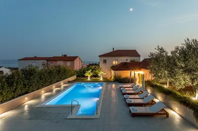 Bazen u objektu Villa Theodoros ili u blizini