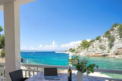 Tlocrt objekta Seaside house for families with children Cove Pokrivenik, Hvar - 12040