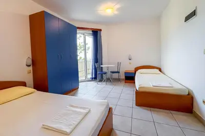 Krevet ili kreveti u jedinici u objektu apartments villa BORJE by GLOBTOUR