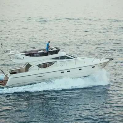 Ferretti 460
