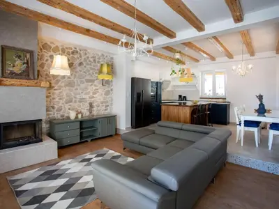 Kuhinja ili čajna kuhinja u objektu Holiday Home für 12 Personen ca- 180 m² in Jesenice- Dalmatien - Gespanschaft Split-Dalm by Interhome