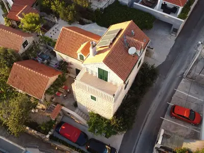 Zgrada u kojoj se nalazi apartman