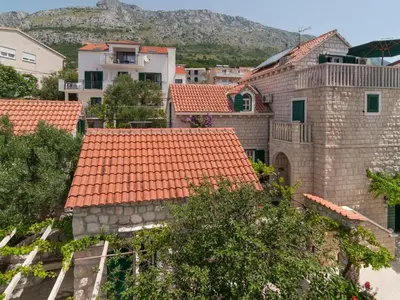 Pogled na planine ili pogled na planine iz apartmana