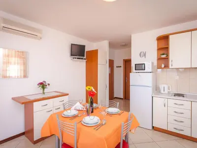 Kuhinja ili čajna kuhinja u objektu Apartment Wohnung Apartman für 4 Personen by Interhome