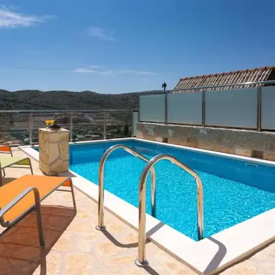 Holiday Home in Srinjine mit Privatem Pool by Interhome