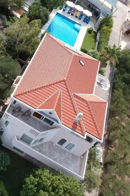 Bazen u objektu Apartment Luxuriöses Studio mit privater Terrasse by Interhome ili u blizini