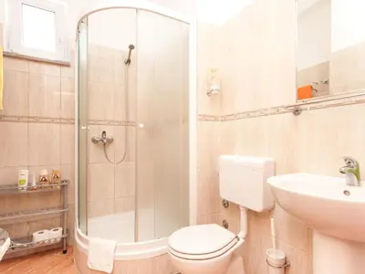 Kupaonica u objektu Apartment Wohnung im zweiten Stock mit Balkonen by Interhome