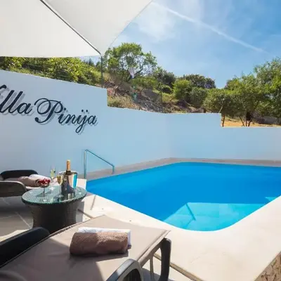 Villa Pinija with pool
