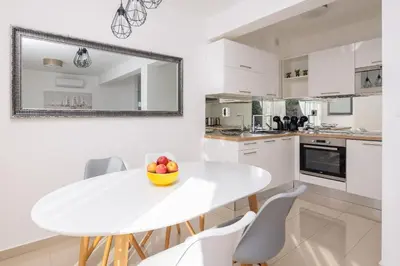 Kuhinja ili čajna kuhinja u objektu Apartments Olea