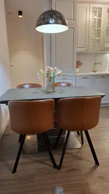 Tlocrt objekta Elegant 2-Bedroom with Cosy Lounge Balcony