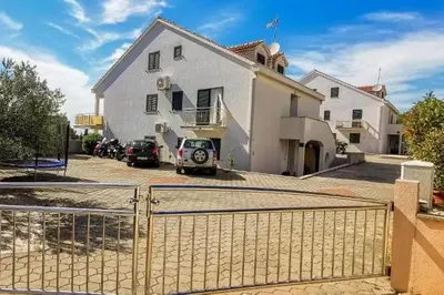 Zgrada u kojoj se nalazi apartman