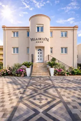 Fasada ili ulaz u objekt VILLA de LUXE