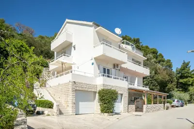 Zgrada u kojoj se nalazi apartman