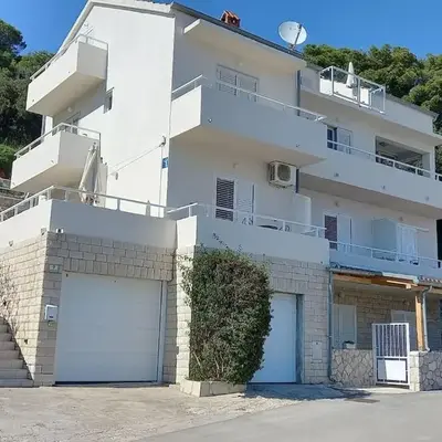 Apartments with parking space Hvar - 25144