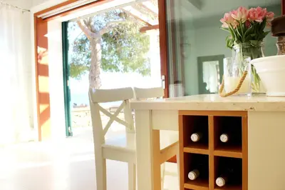 Pića u objektu Seafront villa Marella