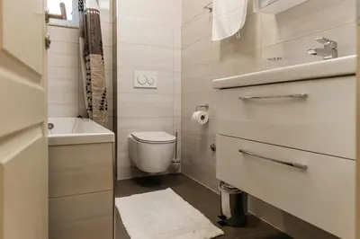 Kupaonica u objektu Seaside Luxury Villa with Jacuzzi and Sea View, Omiš