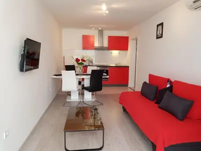 Kuhinja ili čajna kuhinja u objektu Apartments Antonia