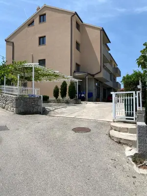 Zgrada u kojoj se nalazi apartman