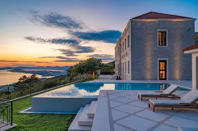 Tlocrt objekta NEW! Royal Villa Petra - A Luxurious Mediterranean Retreat Near Split
