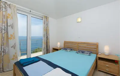 Krevet ili kreveti u jedinici u objektu Lovely Apartment In Brela With Wifi