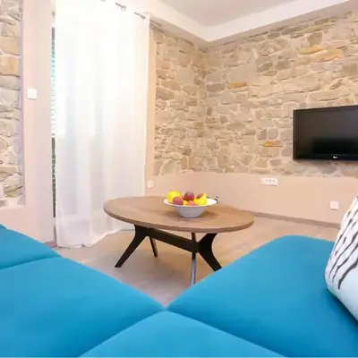 Lovely Apartment In Stobrec With Wifi