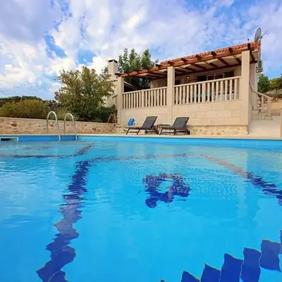 Holiday Home Villa Tonka by Interhome