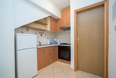 Kuhinja ili čajna kuhinja u objektu Apartments Longo