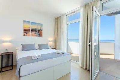 Krevet ili kreveti u jedinici u objektu Sunset Split Rooms