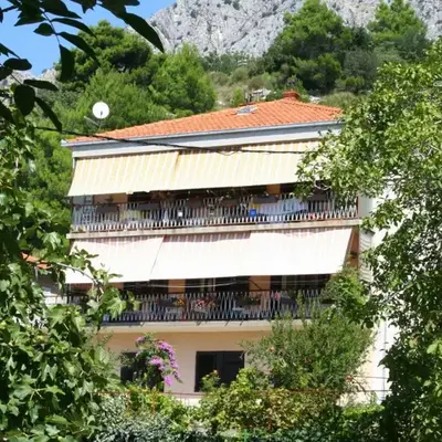 Apartments by the sea Omis - 771