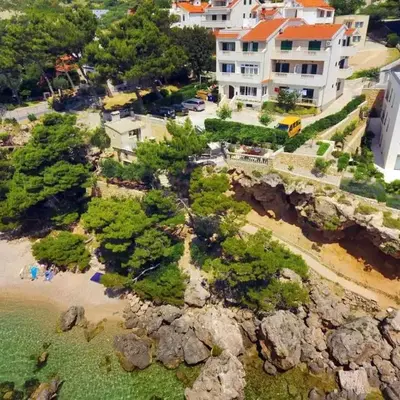 Apartments by the sea Medici