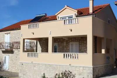 Zgrada u kojoj se nalazi privatni smještaj