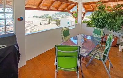 Balkon ili terasa u objektu Apartment Omis With Sea View 04