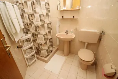 Kupaonica u objektu Apartments by the sea Duce, Omis - 5275