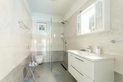 Kupaonica u objektu Apartments by the sea Baska Voda, Makarska - 300