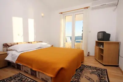 Krevet ili kreveti u jedinici u objektu Apartments with parking space Pisak, Omis - 5975